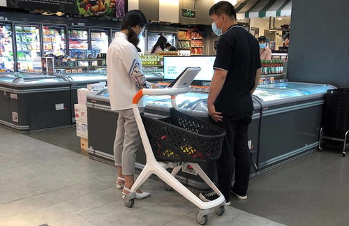老牌超市轉(zhuǎn)型倉(cāng)儲(chǔ)模式 智能購(gòu)物車能否承載其深層訴求與商場(chǎng)導(dǎo)視革新？